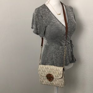 👜 Michale Kors Crossbody Bag 👜